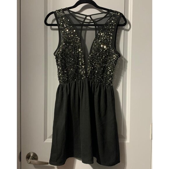 Forever 21 Black Sheer Plunge Mini Dress M – Silver Sequin Party Cocktail Dress - Picture 1 of 4
